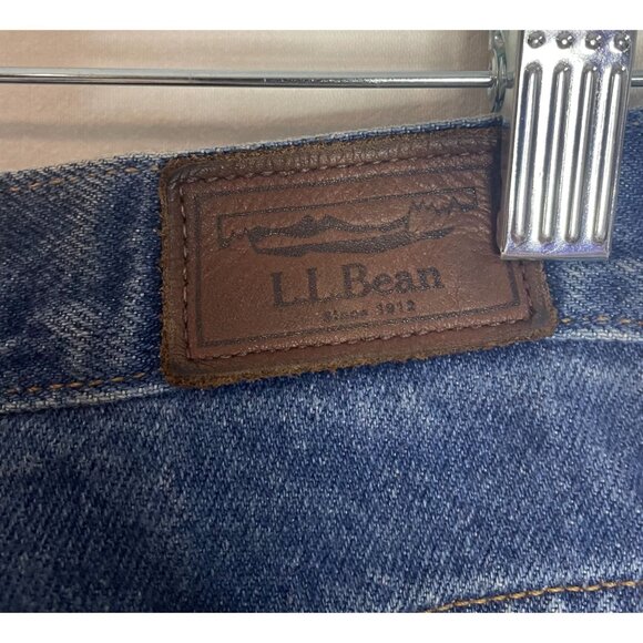 L.L. Bean Natural Fit Men's Jeans 30X34 100% Cotton Denim Classic Blue Wash - Picture 8 of 15